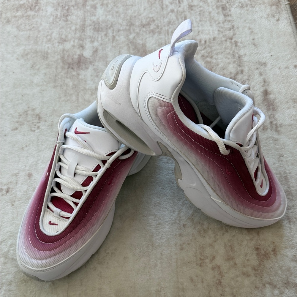 Nike Women's Air Max Portal Shoes Size 10 Pink White Sweet Beet Platinum Tint